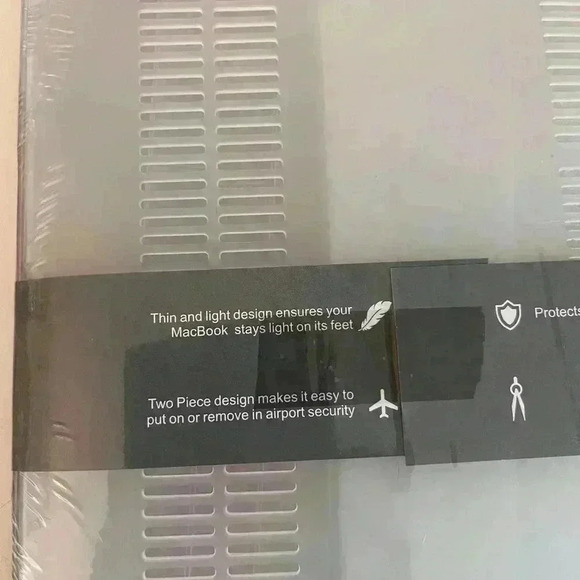 Brand New in Package MacBook Air 13” Cover - Picture 5 of 7